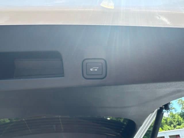 2026 GMC Acadia Elevation - Photo 14