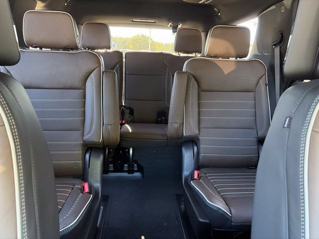 2027 GMC Yukon Denali Ultimate - Photo 13