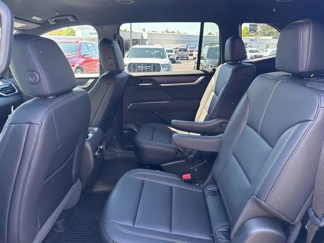 2026 GMC Acadia Elevation - Photo 10