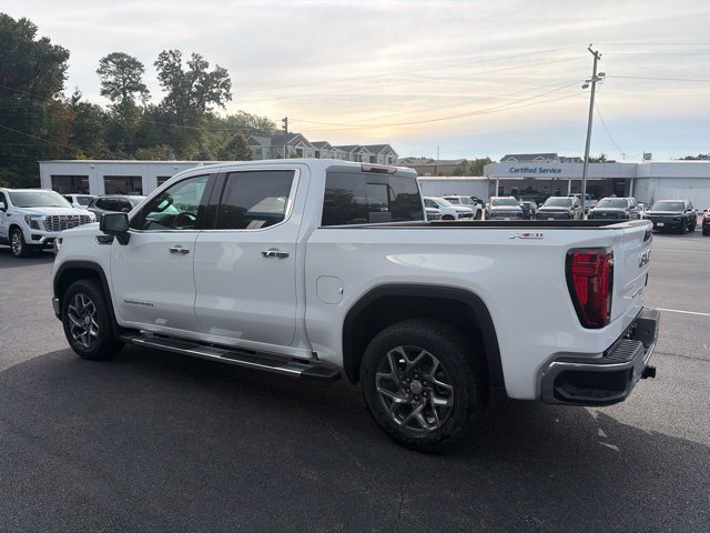 2026 GMC Sierra 1500 SLT - Photo 18
