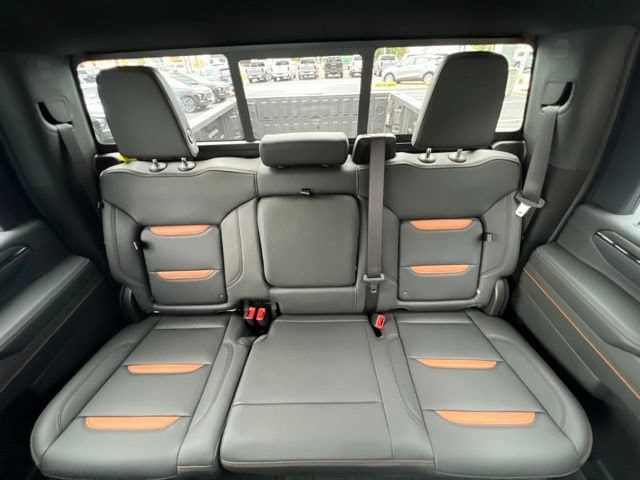 2026 GMC Sierra 2500HD AT4 - Photo 11