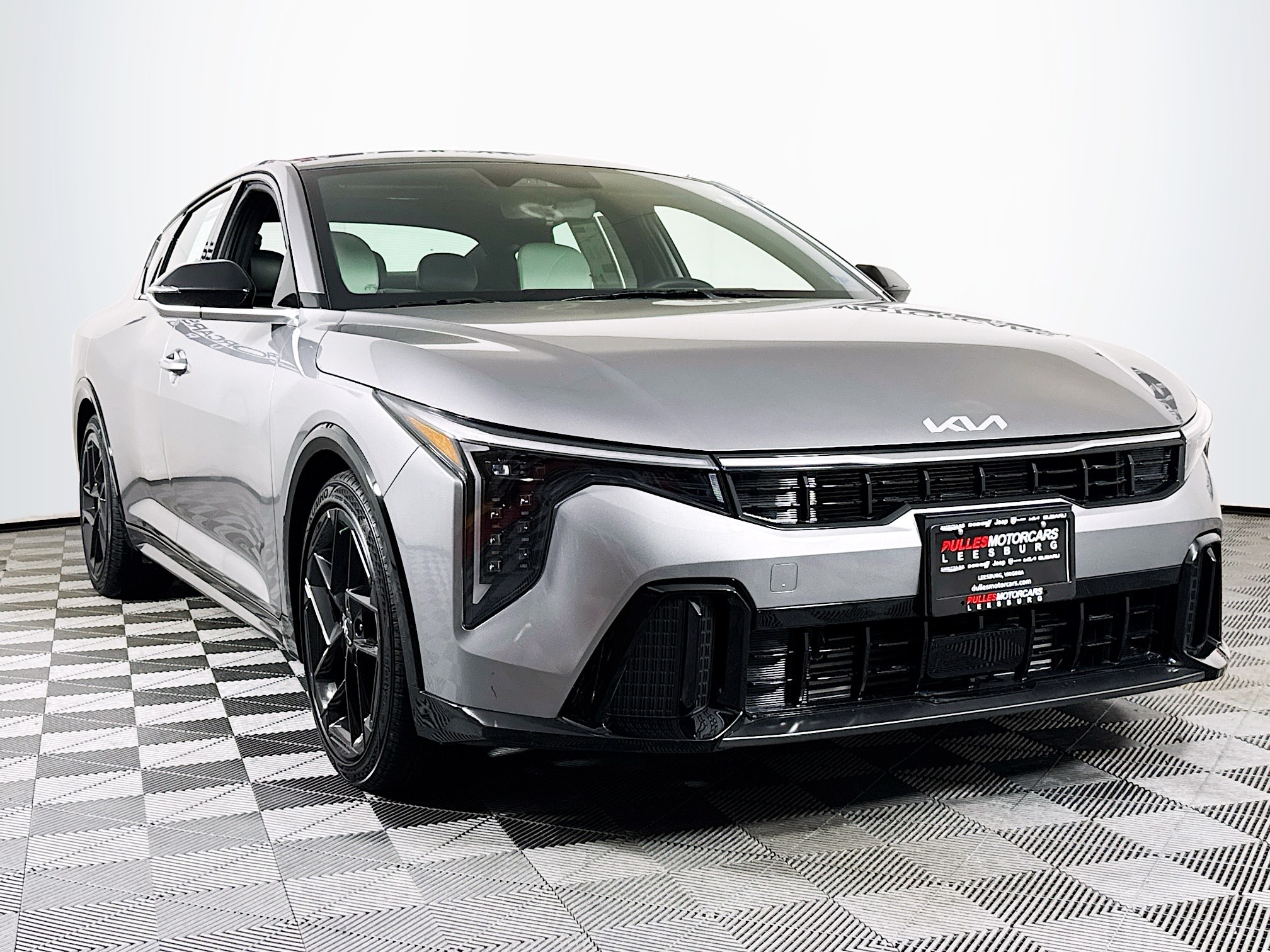 2025 Kia K4 GT-Line Turbo FWD