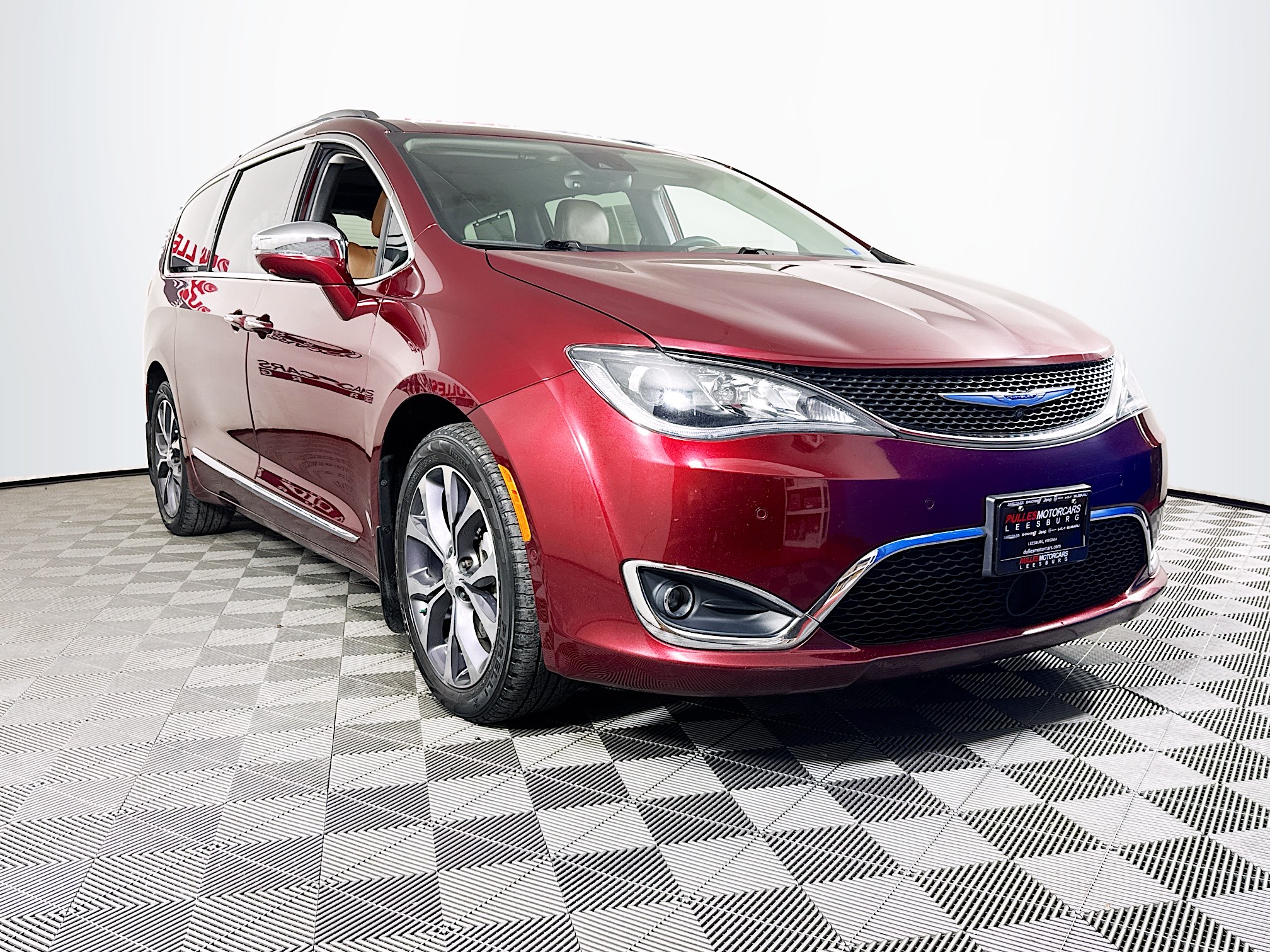 2018 Chrysler Pacifica Limited FWD