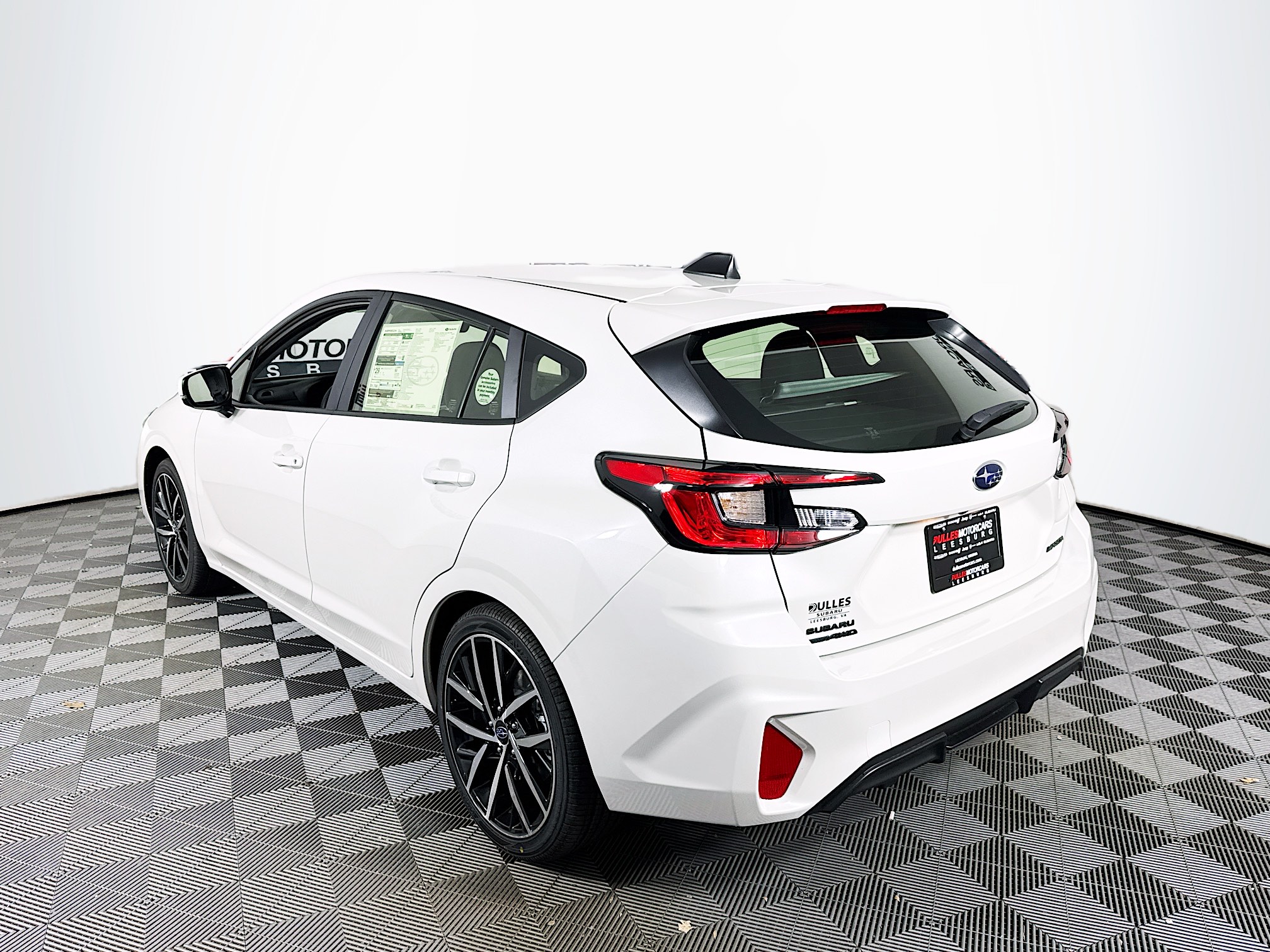 View vehicle photo 5