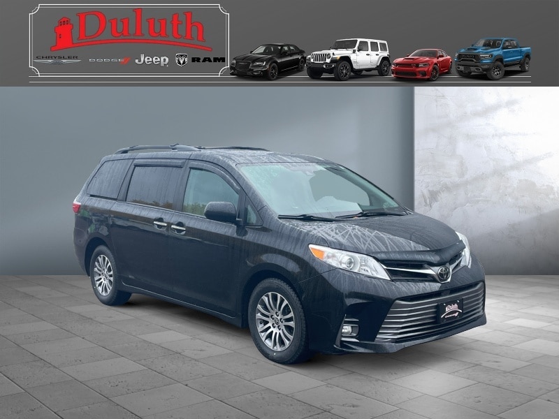 Used 2020 Toyota Sienna XLE with VIN 5TDYZ3DC1LS061695 for sale in Hermantown, Minnesota