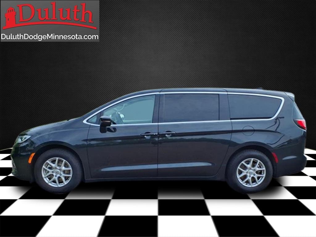 Used 2023 Chrysler Pacifica Touring L with VIN 2C4RC1BG1PR590563 for sale in Duluth, Minnesota