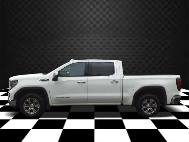 Used 2024 GMC Sierra 1500 SLT with VIN 3GTUUDED6RG149157 for sale in Hermantown, Minnesota