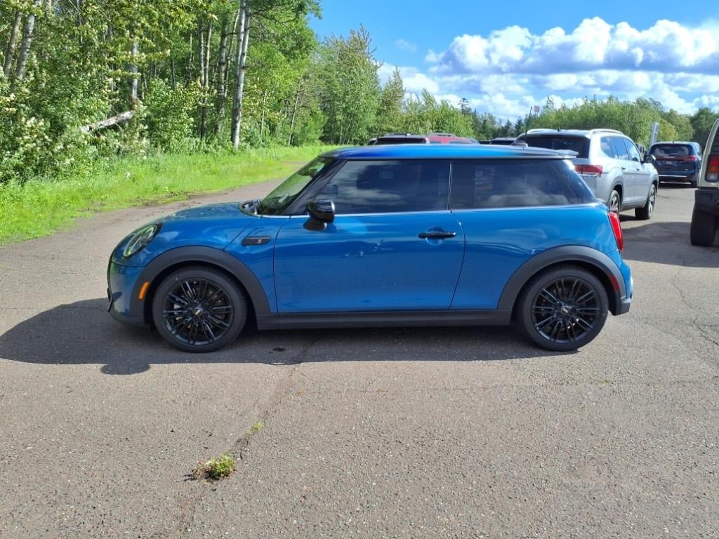 Used 2022 MINI Hardtop 2 Door S with VIN WMW53DH05N2R24760 for sale in Hermantown, Minnesota