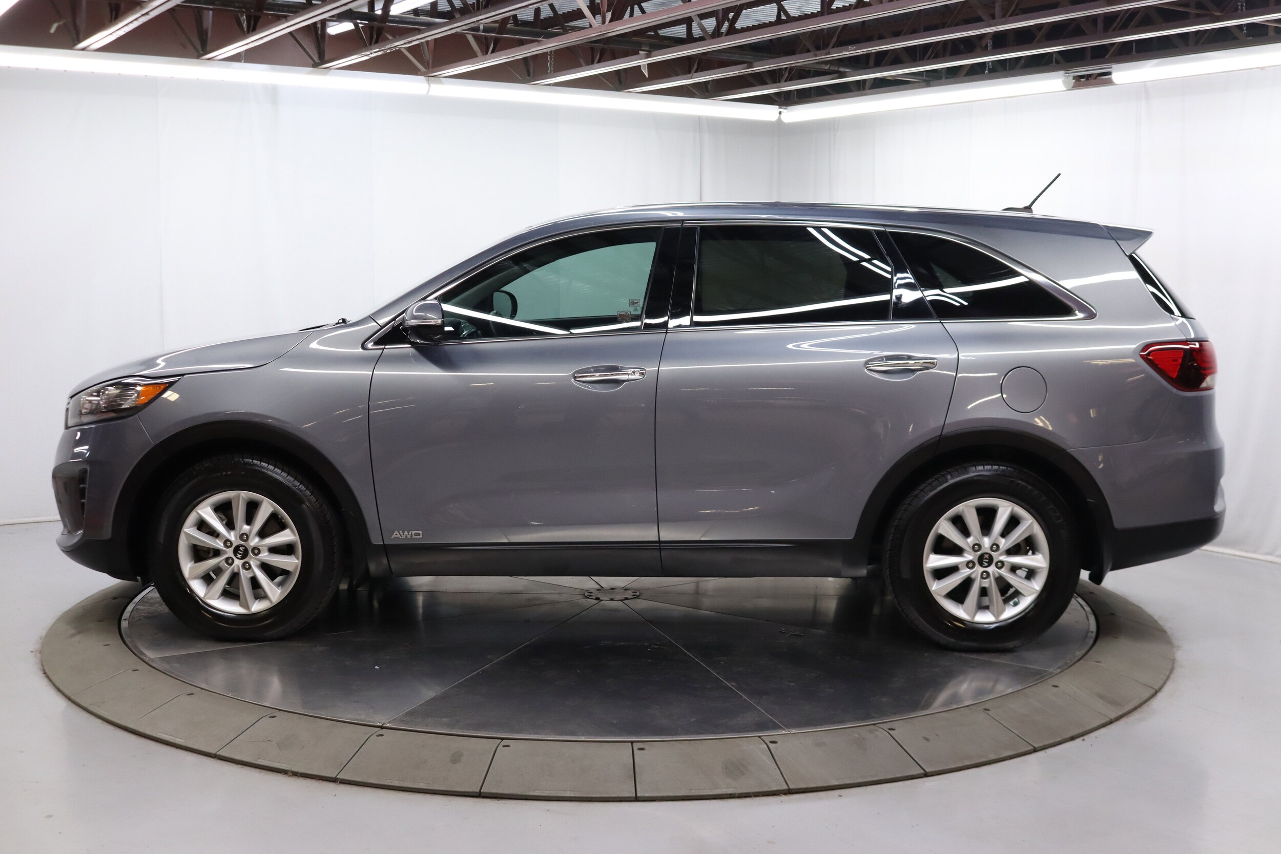 2020 Kia Sorento LX photo 4