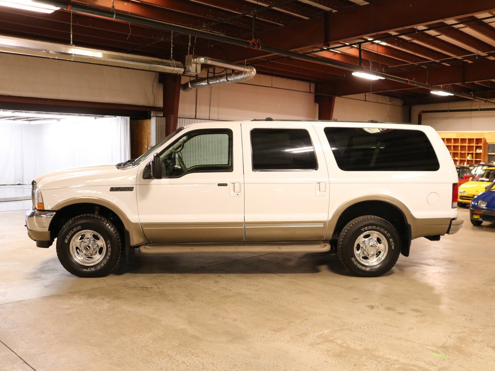 2000 Ford Excursion Limited photo 4