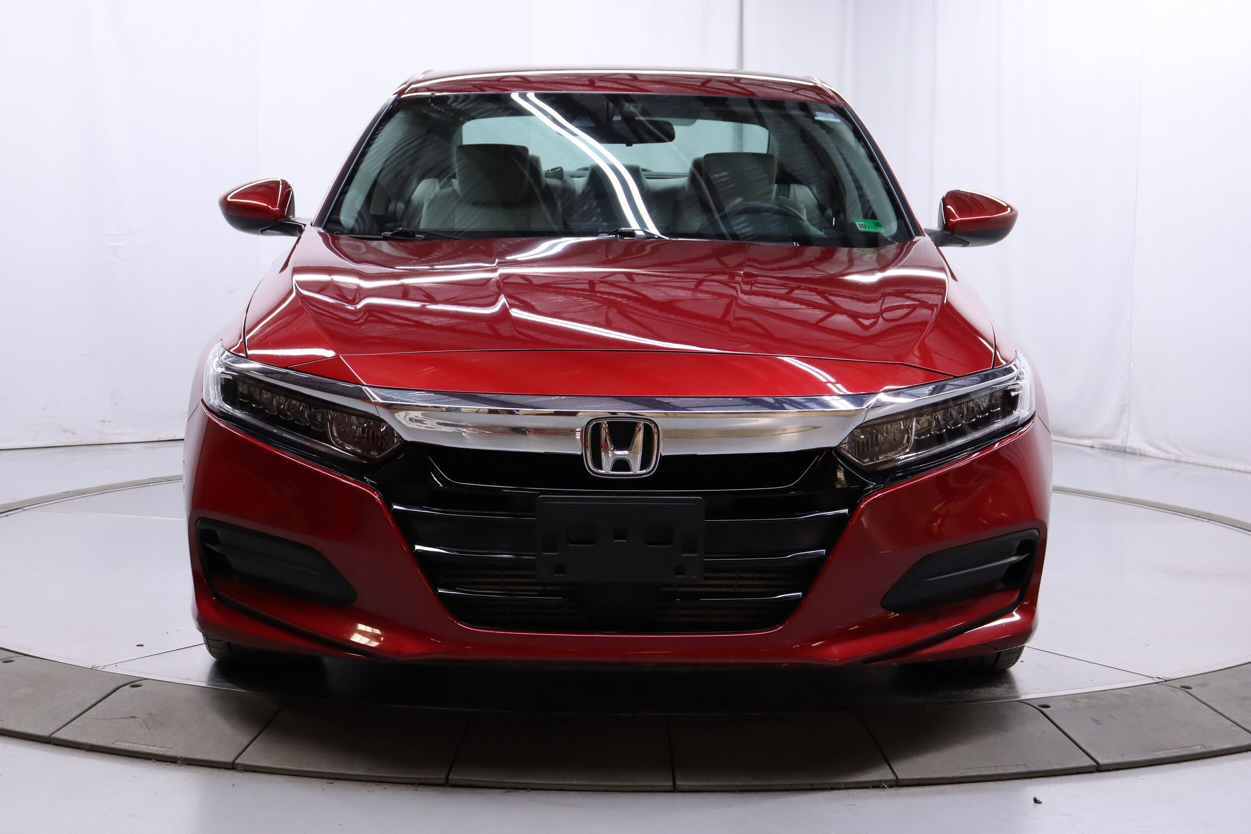 2018 Honda Accord LX photo 3