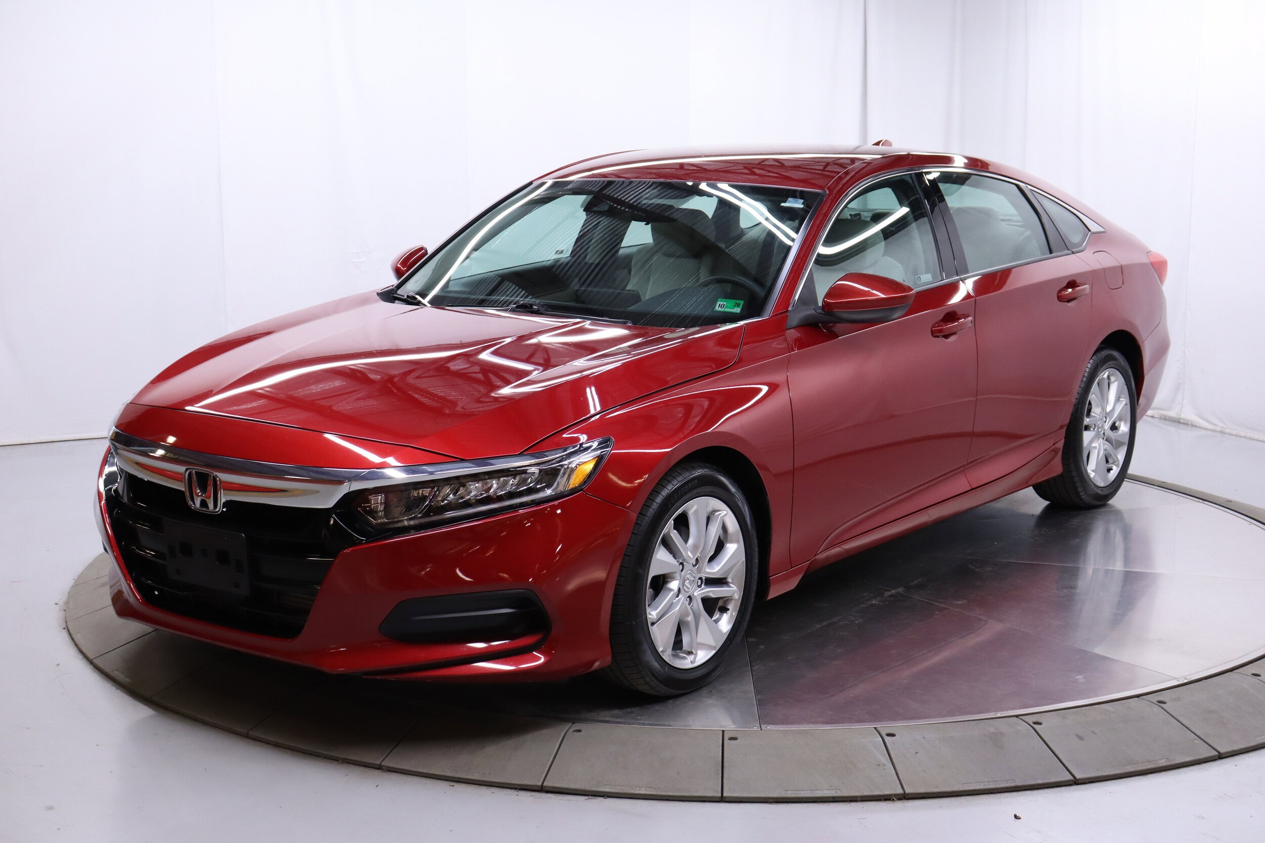 2018 Honda Accord LX photo 2