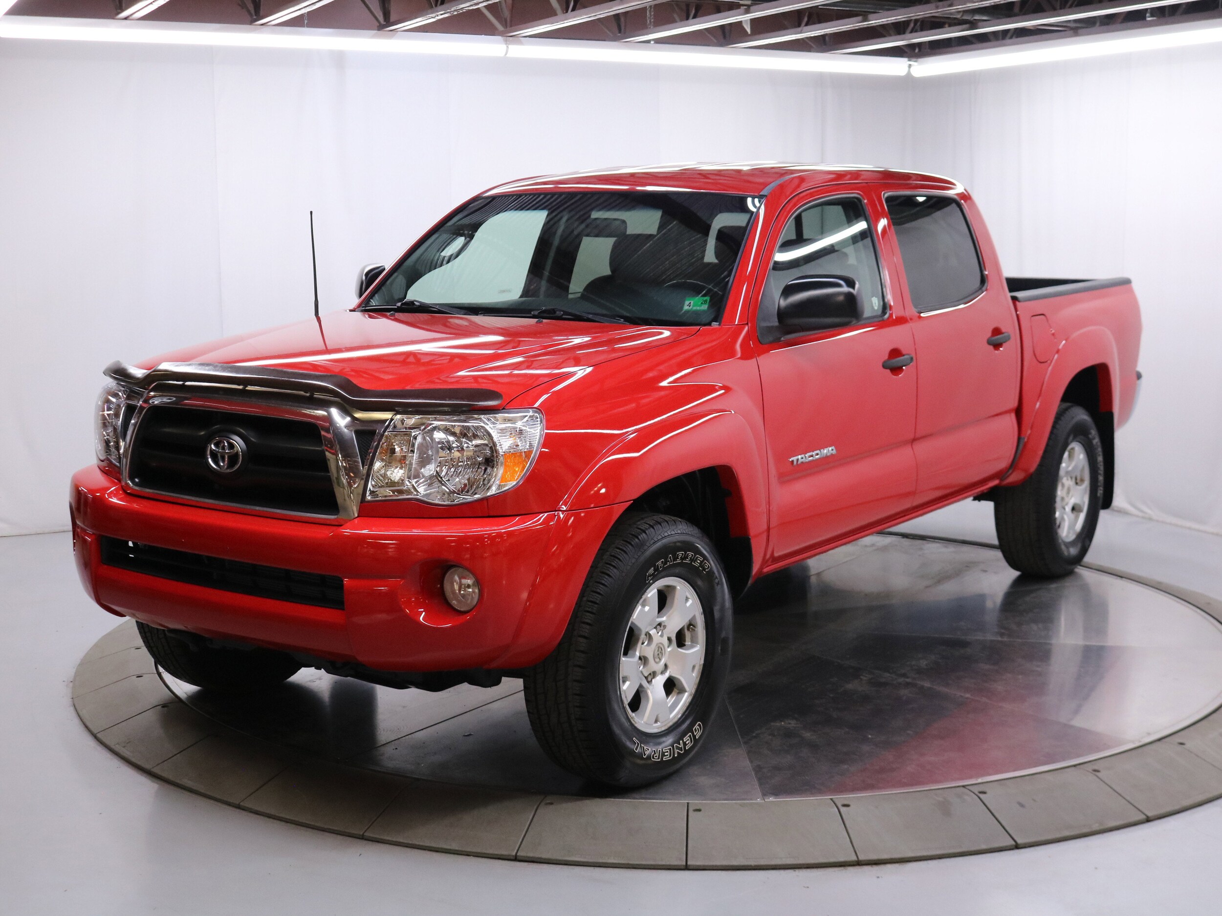 2007 Toyota Tacoma Base V6 photo 2