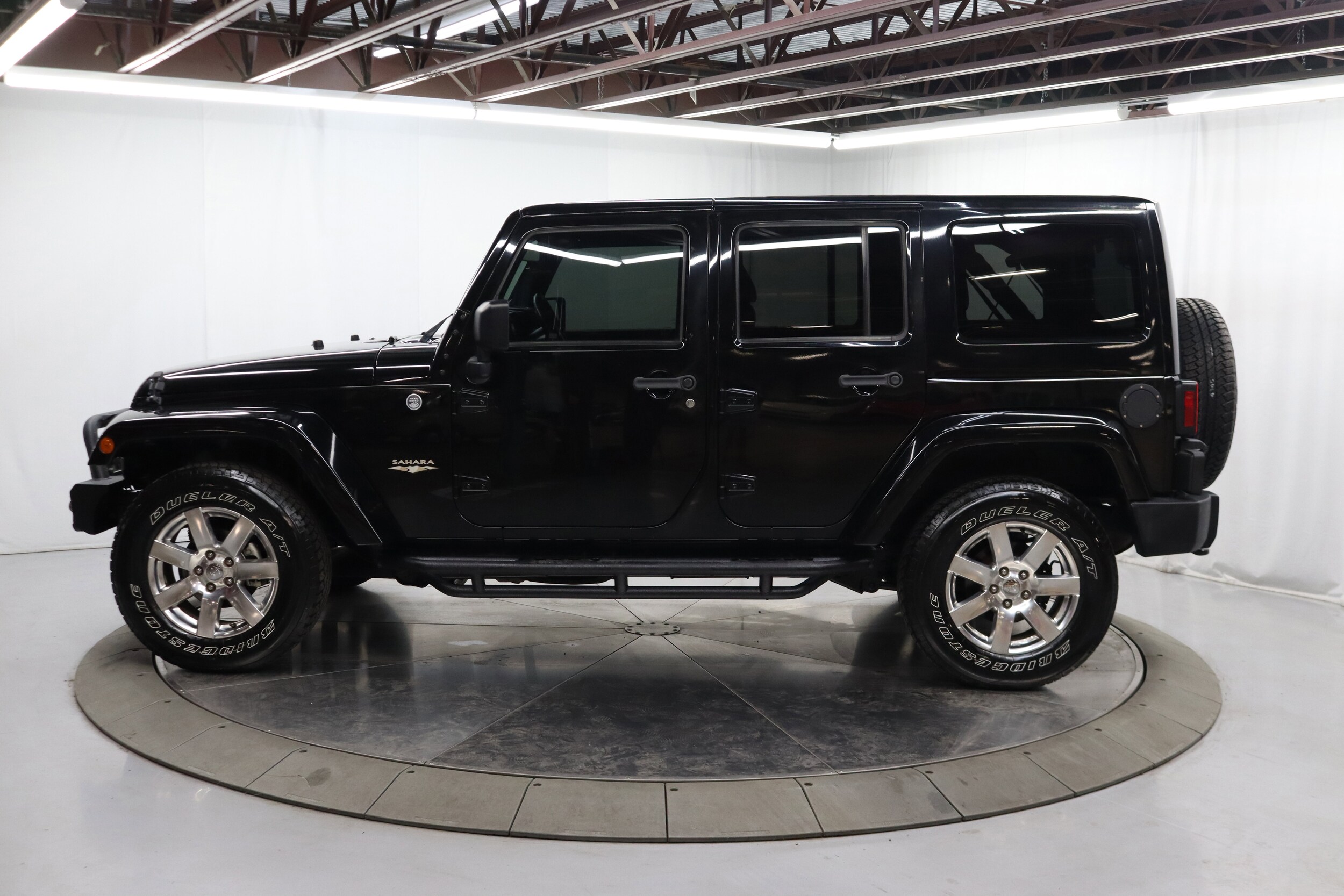 2012 Jeep Wrangler Unlimited Sahara photo 4