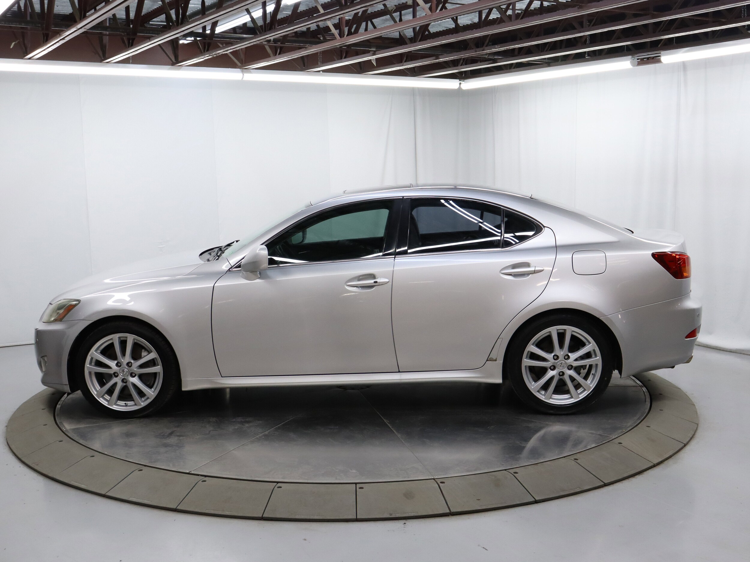 2006 Lexus IS 350 photo 4