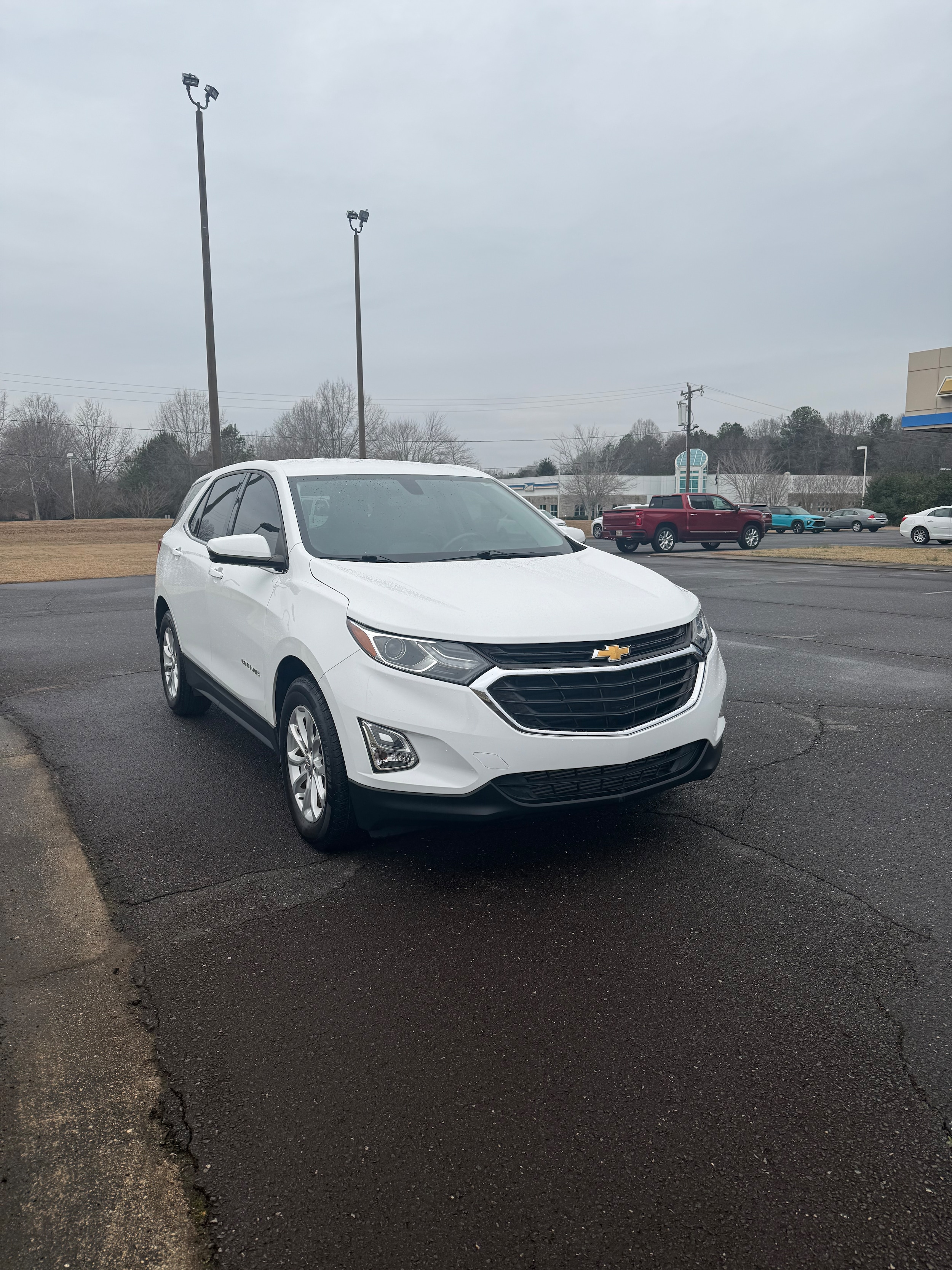 2019 Chevrolet Equinox LT's photo