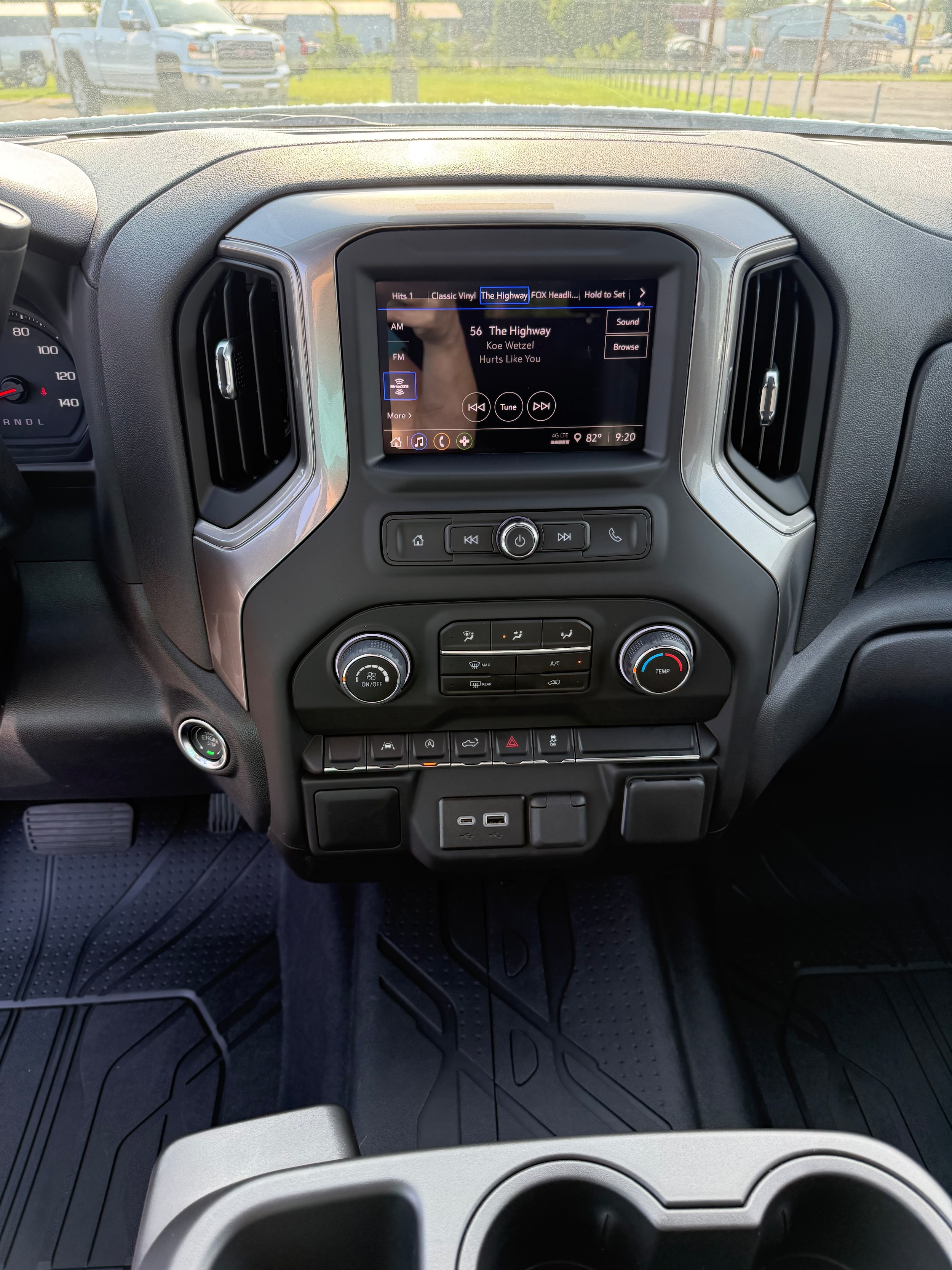 2026 Chevrolet Silverado 1500 Custom - Photo 14