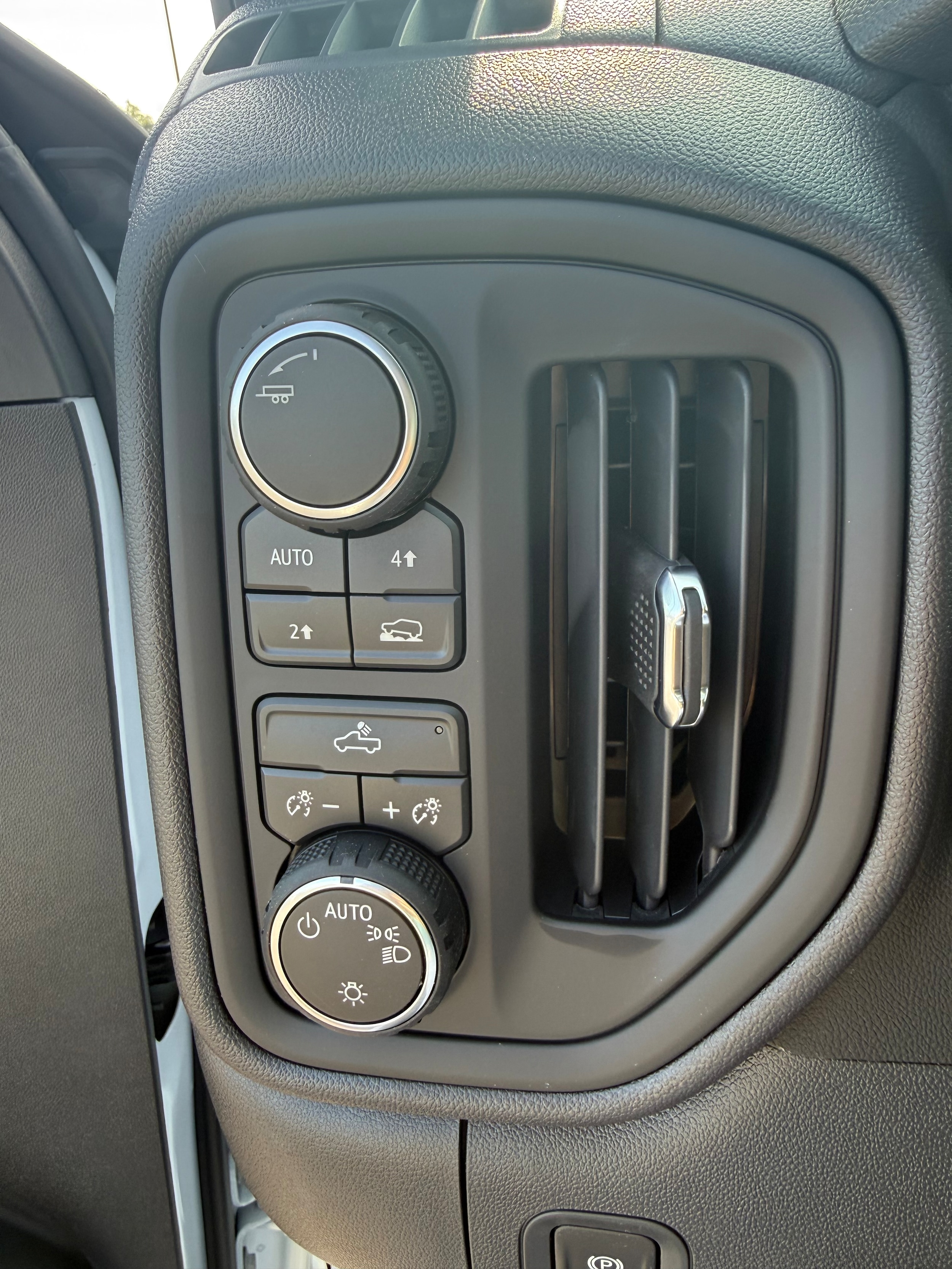 2026 Chevrolet Silverado 1500 Custom - Photo 18
