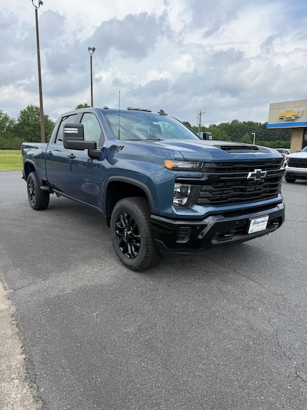 2026 Chevrolet Silverado 2500 HD Custom Truck