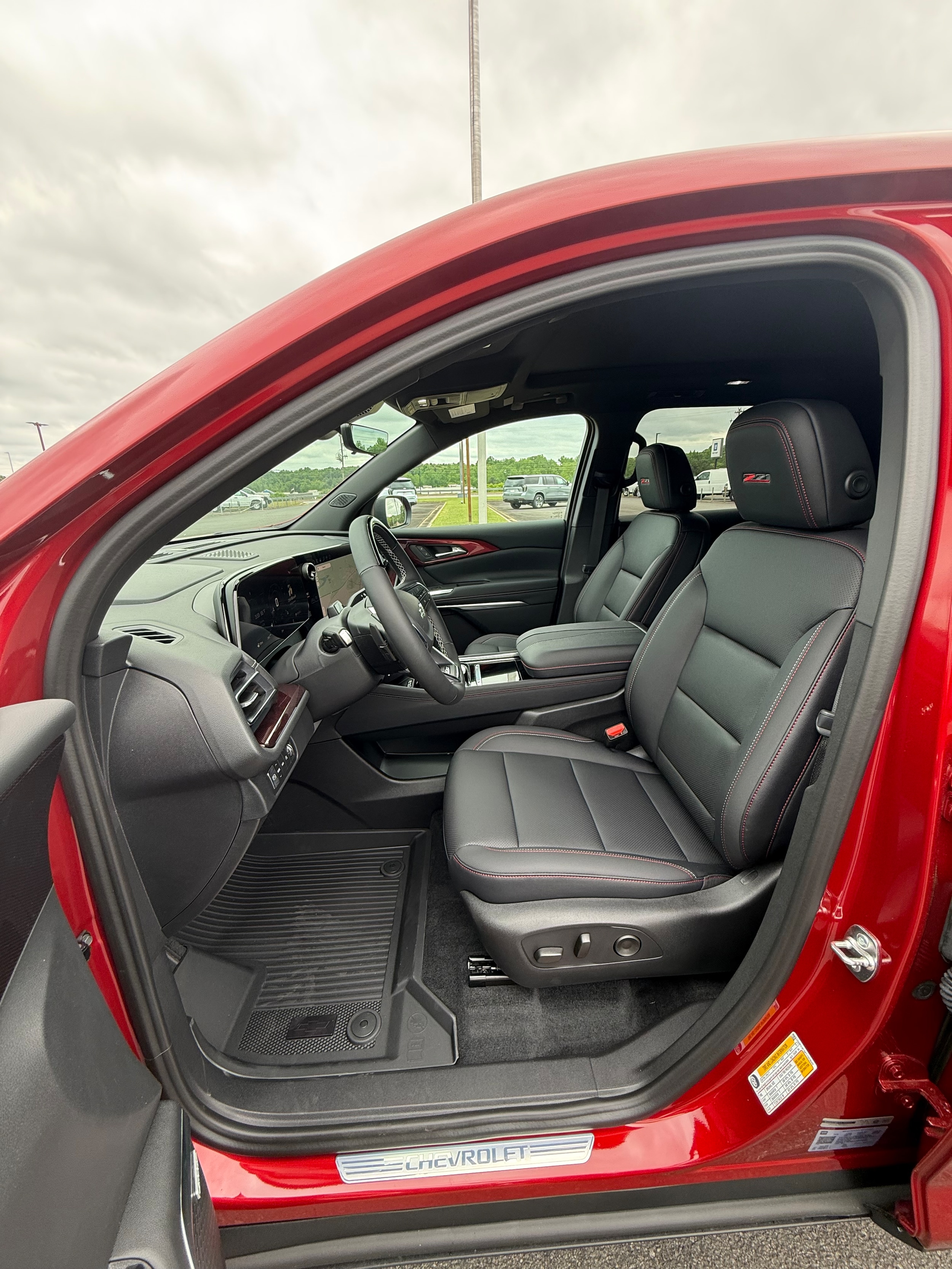 2026 Chevrolet Traverse Z71 - Photo 11