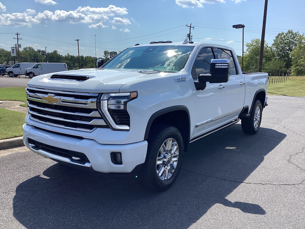 Used 2025 Chevrolet Silverado 2500 HD High Country Truck Crew Cab
