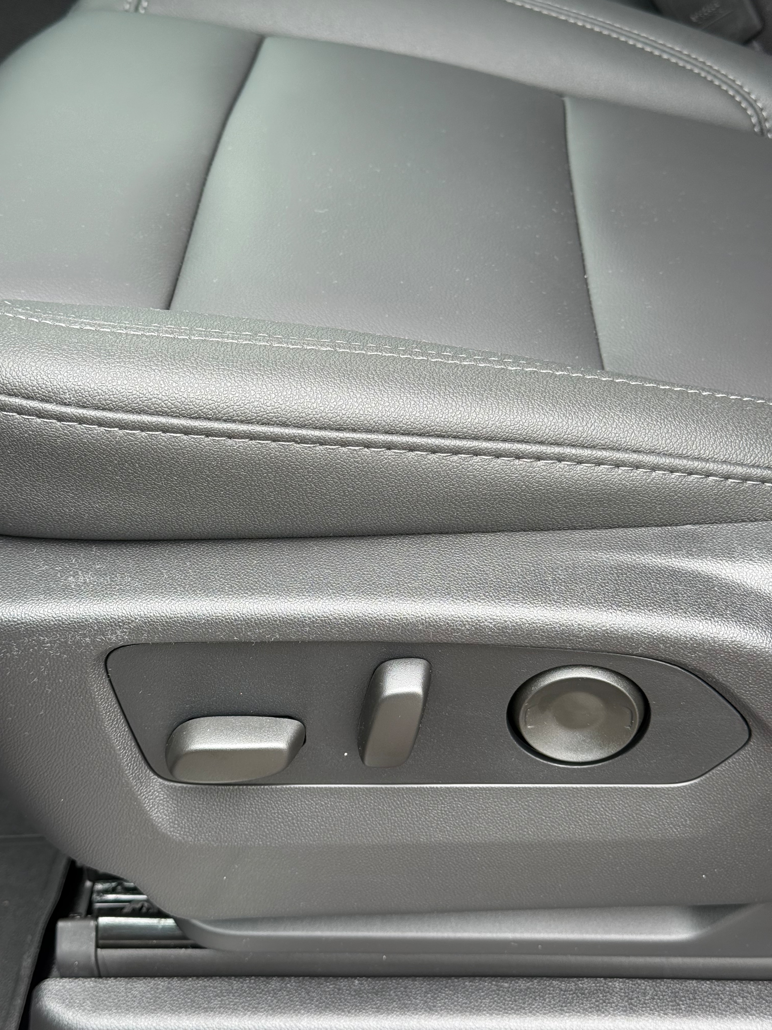 2026 Chevrolet Tahoe LT - Photo 12