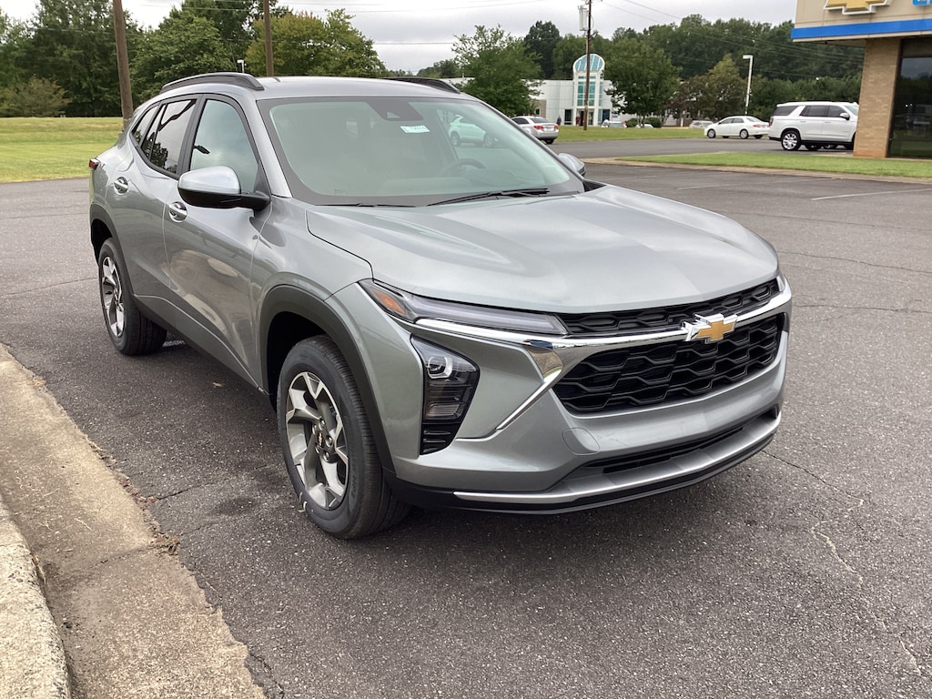 New 2026 Chevrolet Trax LT SUV