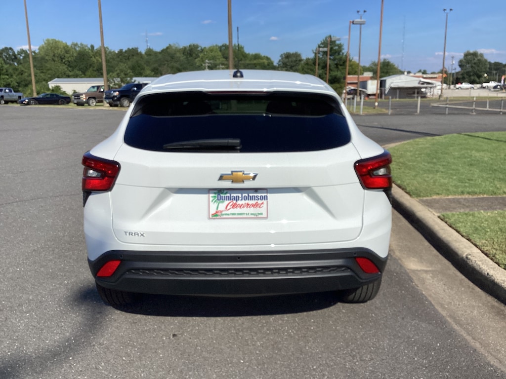 New 2026 Chevrolet Trax LS SUV