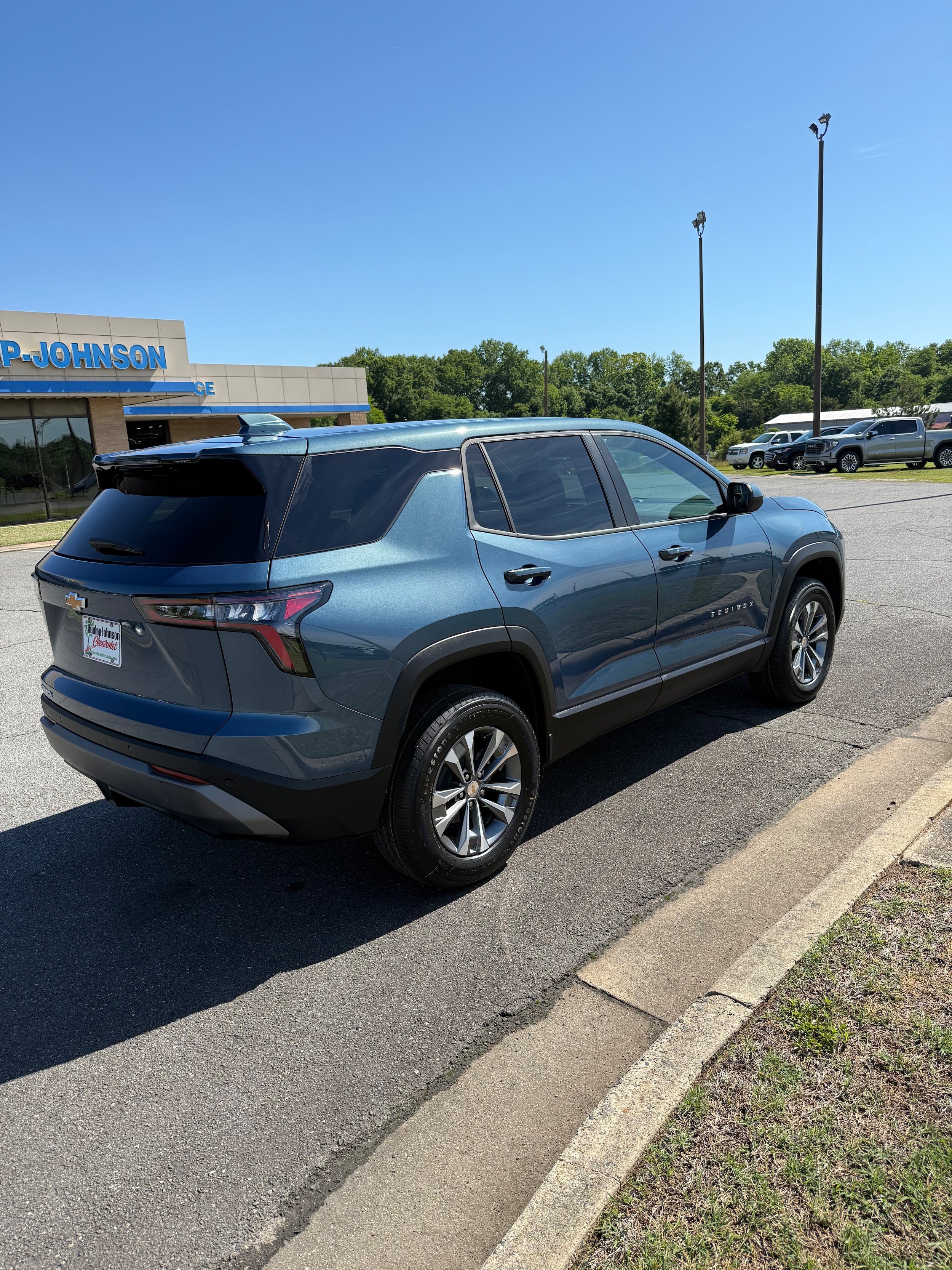 2026 Chevrolet Equinox LT - Photo 7