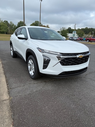 2026 Chevrolet Trax LS SUV
