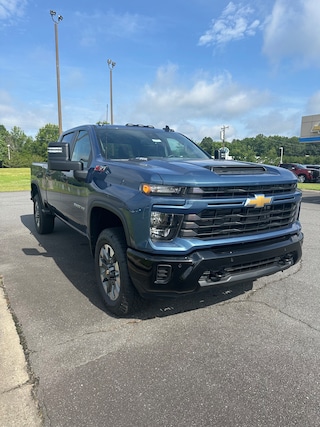 2025 Chevrolet Silverado 2500 HD Custom Truck