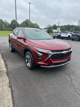 2025 Chevrolet Trax LT SUV
