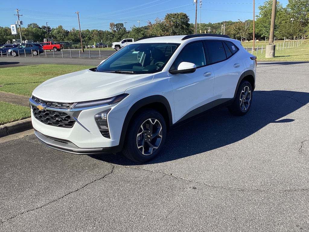 New 2026 Chevrolet Trax LT SUV