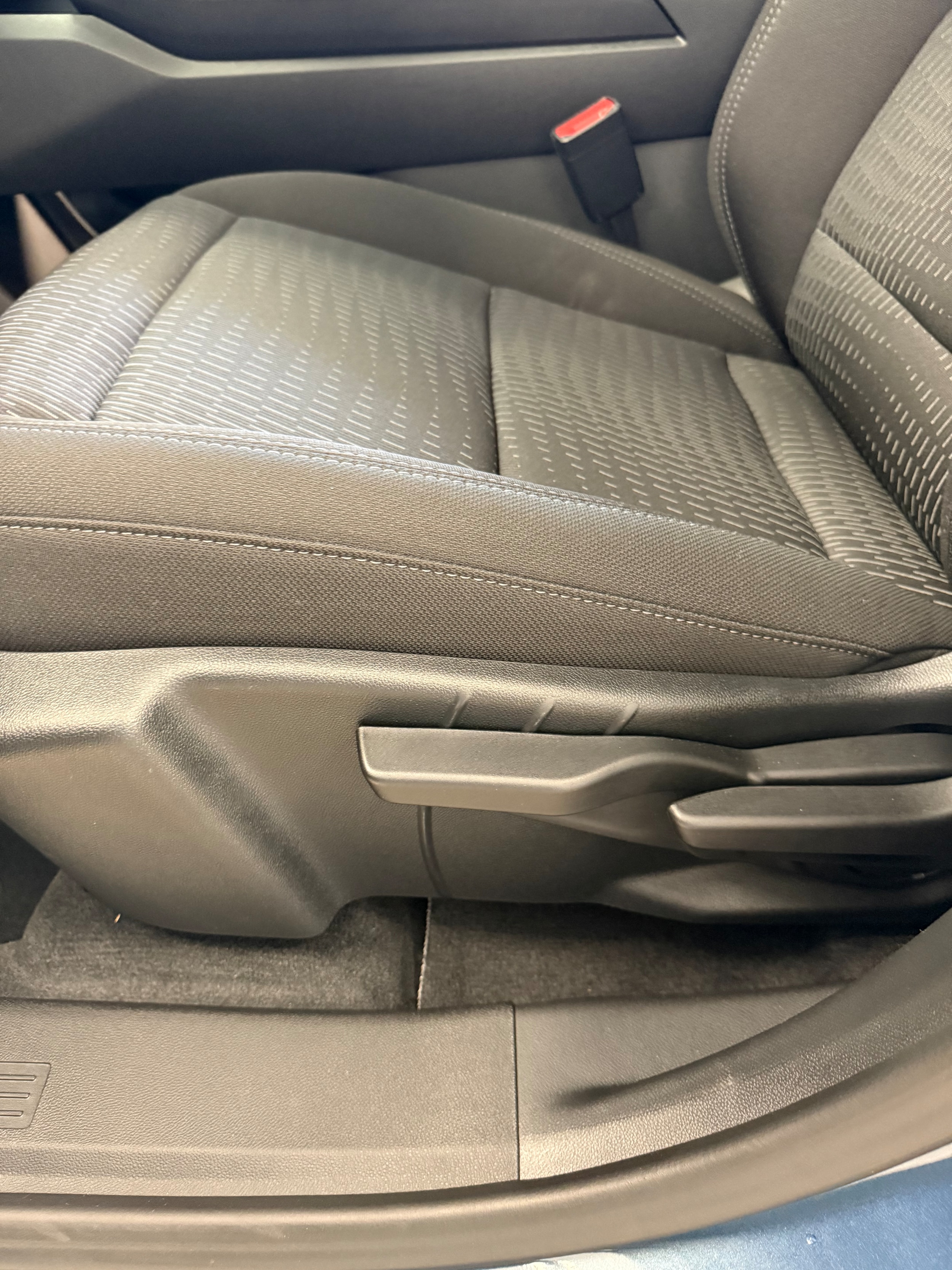 2026 Chevrolet Equinox LT - Photo 12