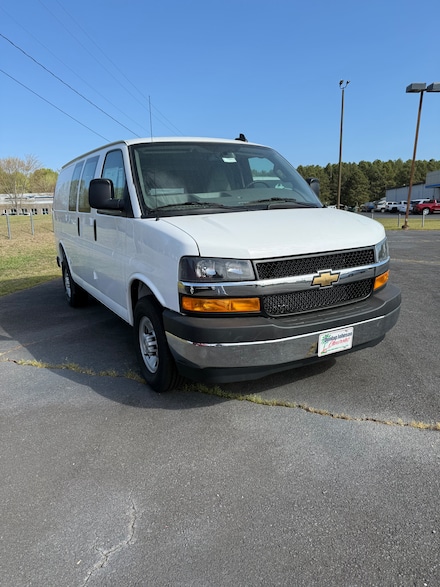 2025 Chevrolet Express Cargo WT Van