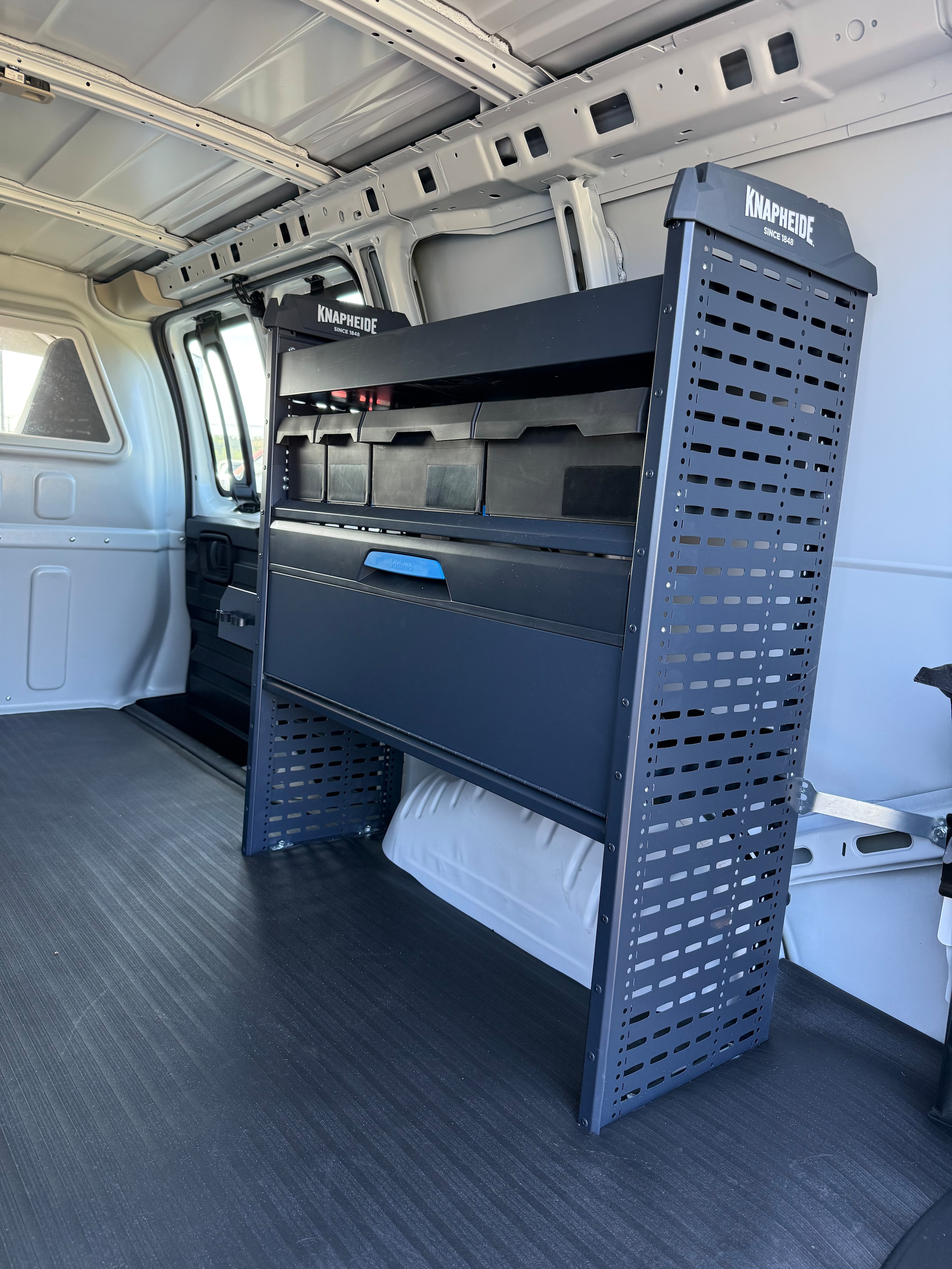 2025 Chevrolet Express Cargo Work Van - Photo 14