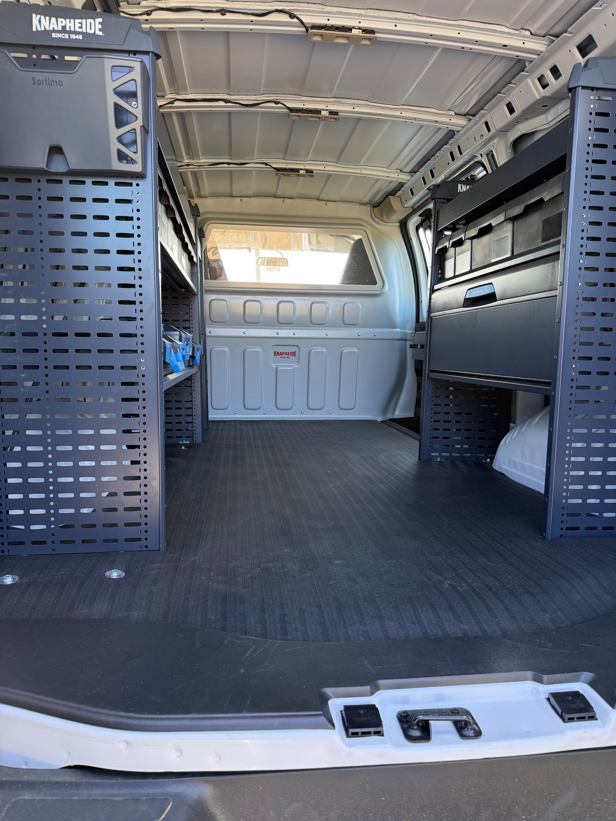 2025 Chevrolet Express Cargo Work Van - Photo 13