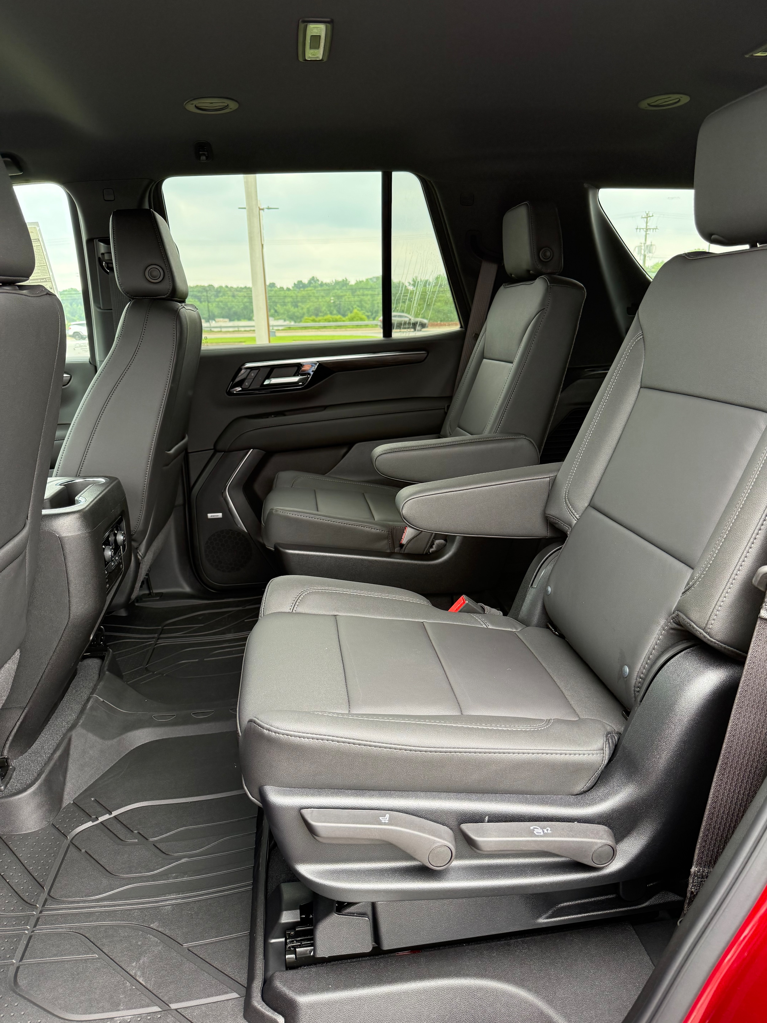 2026 Chevrolet Tahoe LT - Photo 23