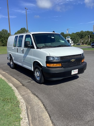 2025 Chevrolet Express Cargo WT Van