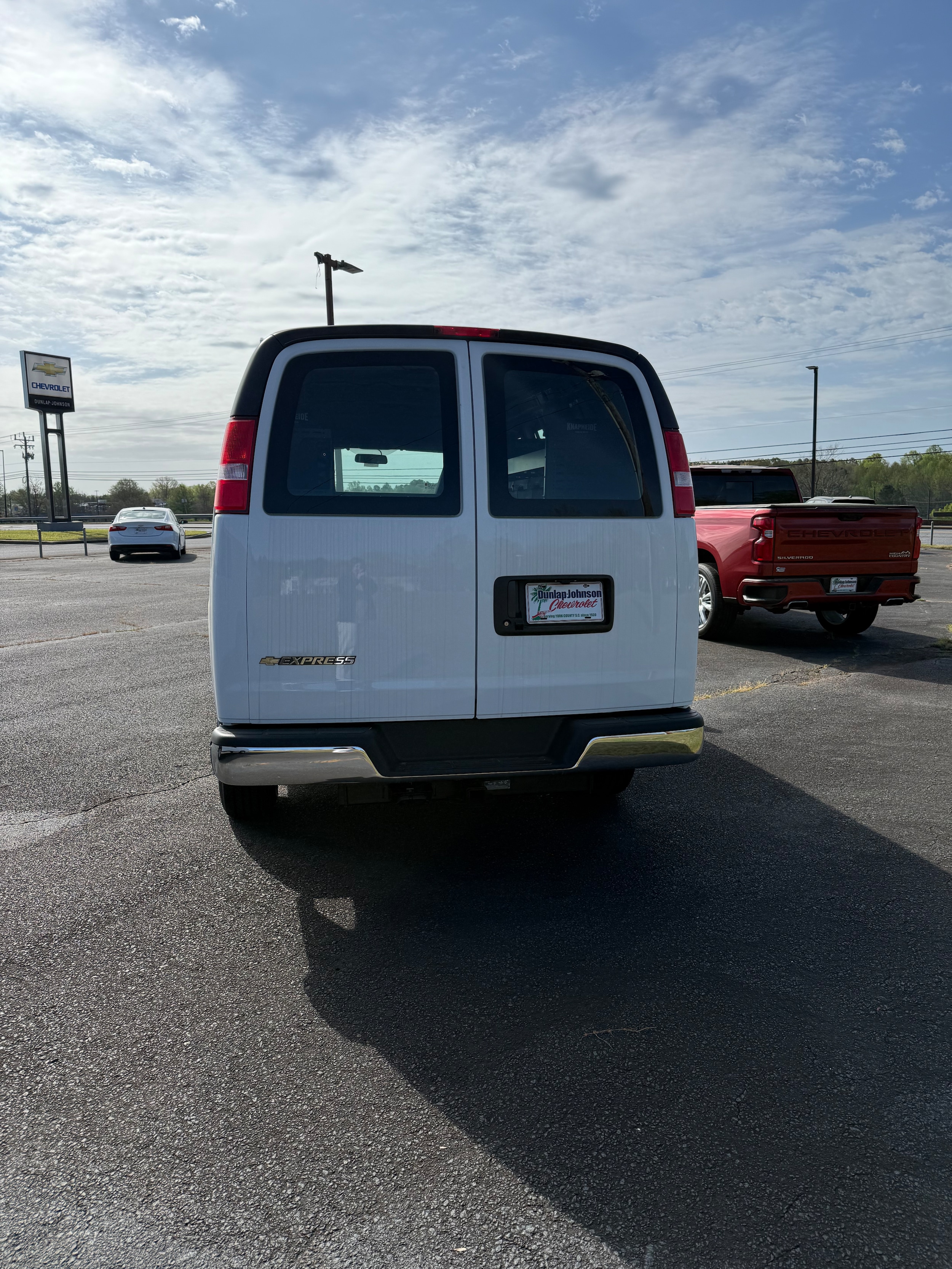 2025 Chevrolet Express Cargo Work Van - Photo 6