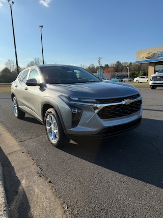 2026 Chevrolet Trax LS SUV