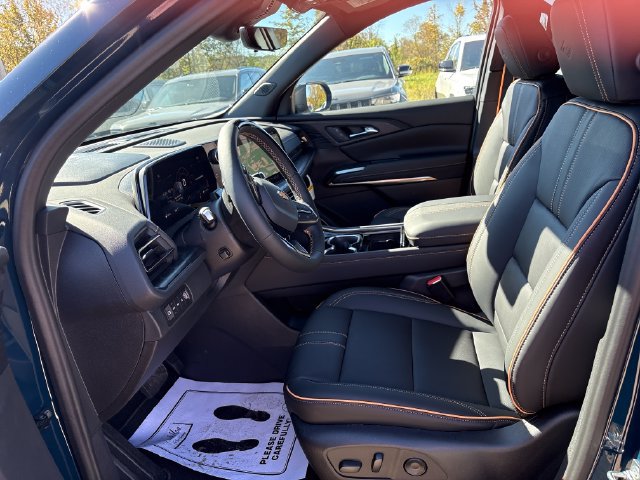 2027 Chevrolet Traverse High Country - Photo 8