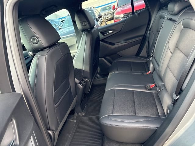 2027 Chevrolet Equinox LT - Photo 23