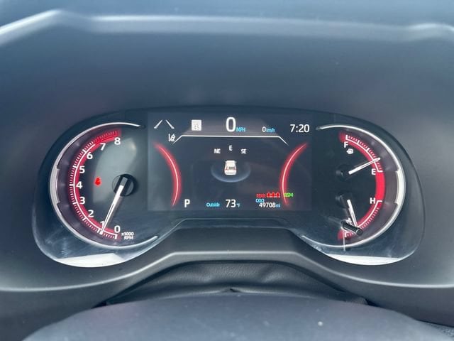2024 Toyota RAV4 XLE - Photo 13