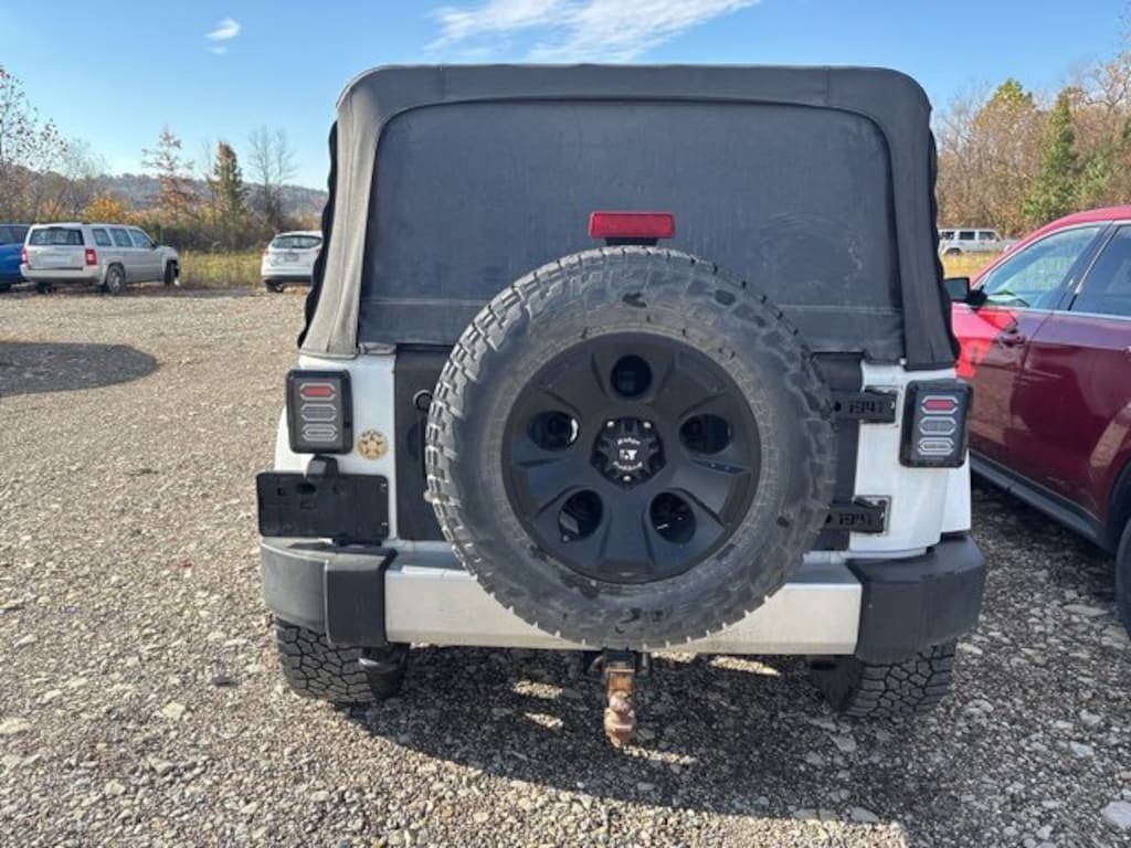 Used 2015 Jeep Wrangler Unlimited Sahara