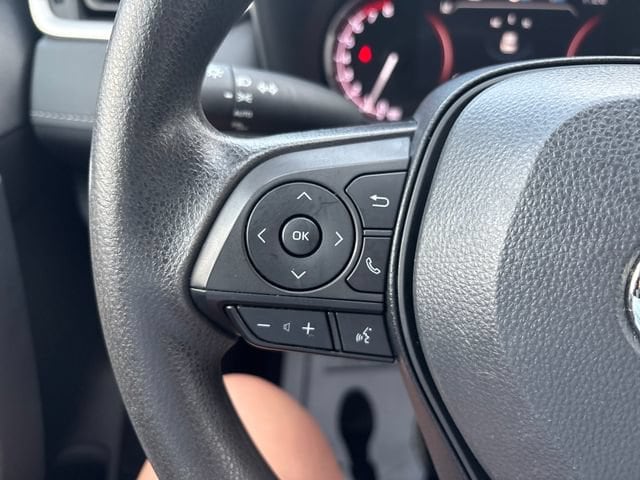 2024 Toyota RAV4 XLE - Photo 11