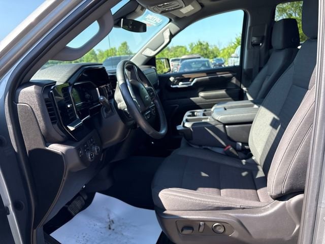 2023 Chevrolet Silverado 1500 RST - Photo 8