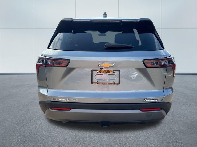 2027 Chevrolet Equinox LT - Photo 3
