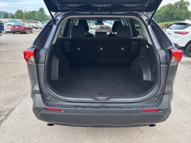 2024 Toyota RAV4 XLE - Photo 21