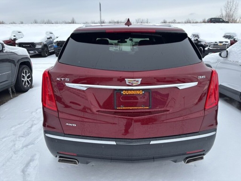 Used 2018 CADILLAC XT5 Luxury AWD SUV